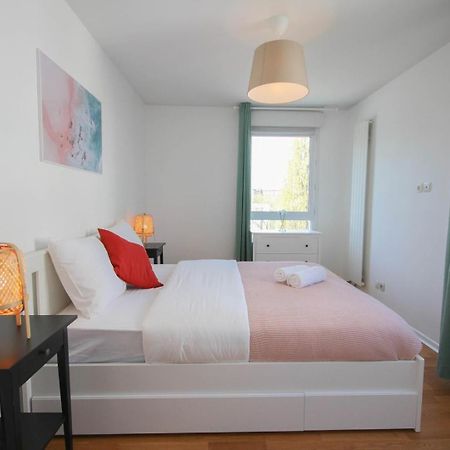Apartment In Residence With Balcony And Parking Лілль Екстер'єр фото